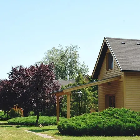 Airport Es Elmenykoezpont 3*