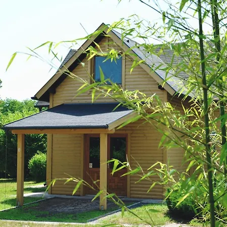 Airport Es Elmenykoezpont Matko