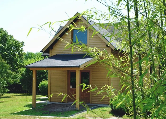 Airport Es Elmenykoezpont Matko